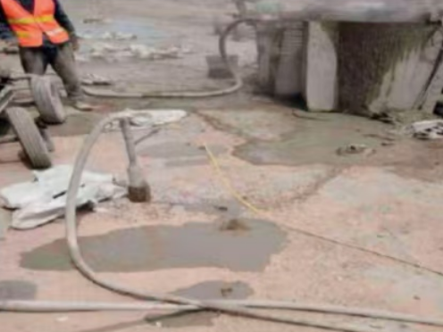 奈曼水泥混凝土路面板底注浆技术 路面脱空注浆整治方案